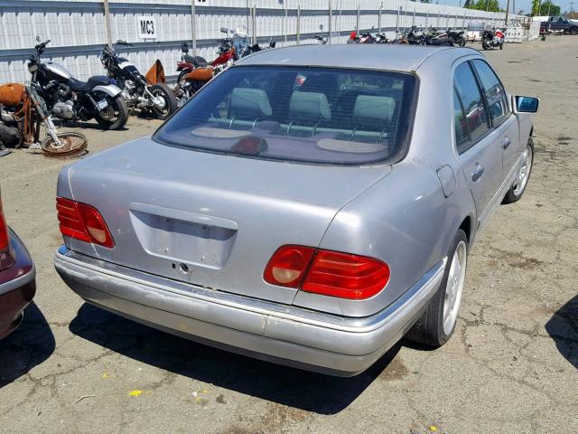 WDBJF72F4VA491802 - 1997 MERCEDES-BENZ E 420 SILVER photo 4