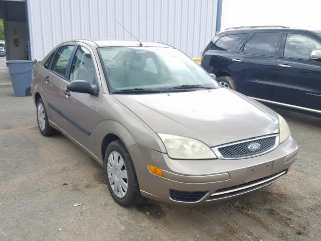 1FAFP34N85W166662 - 2005 FORD FOCUS ZX4 BEIGE photo 1