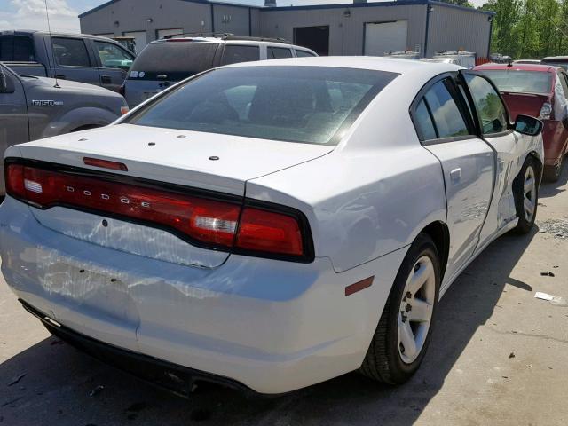 2C3CDXAT6EH203453 - 2014 DODGE CHARGER PO WHITE photo 4