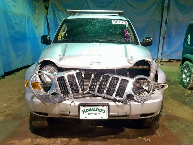 1J4GL58K95W501041 - 2005 JEEP LIBERTY LI SILVER photo 9