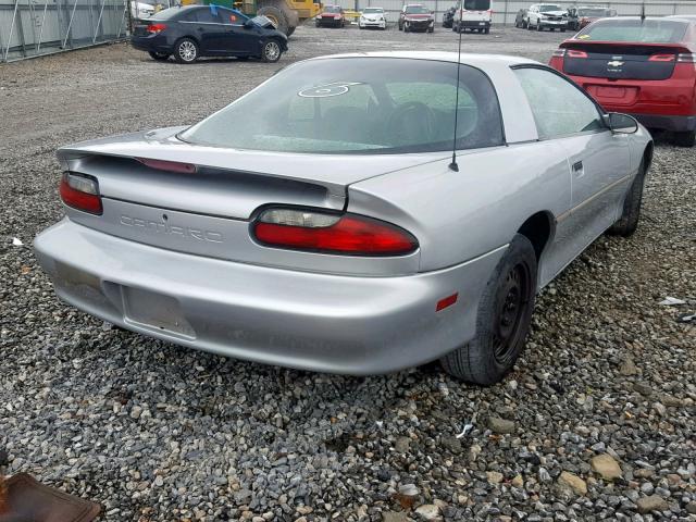 2G1FP22K9T2132878 - 1996 CHEVROLET CAMARO BAS SILVER photo 4