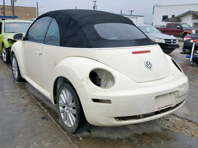 3VWRF31Y78M405077 - 2008 VOLKSWAGEN NEW BEETLE Creme Foto 3