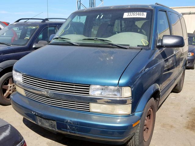 1GNDM19W5YB126199 - 2000 CHEVROLET ASTRO GREEN photo 2