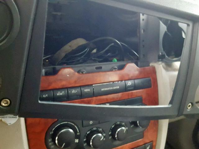 1J8HG58216C105681 - 2006 JEEP COMMANDER SILVER photo 9