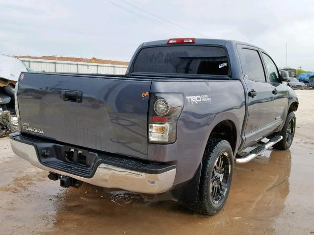 5TFEY5F11AX085550 - 2010 TOYOTA TUNDRA CRE GRAY photo 4