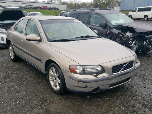 YV1RS61R722173033 - 2002 VOLVO S60 GOLD photo 1