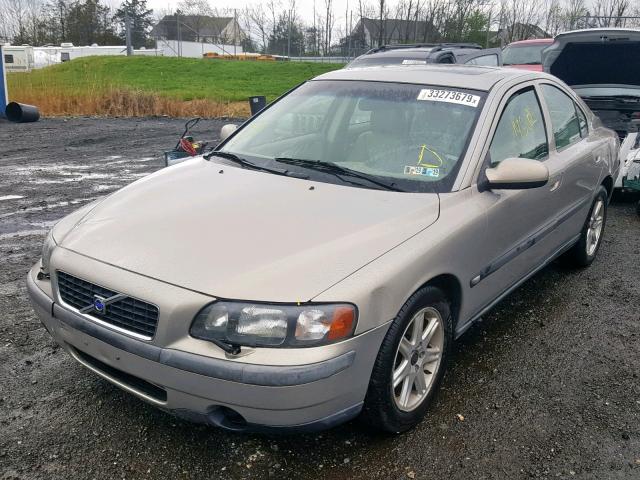 YV1RS61R722173033 - 2002 VOLVO S60 GOLD photo 2