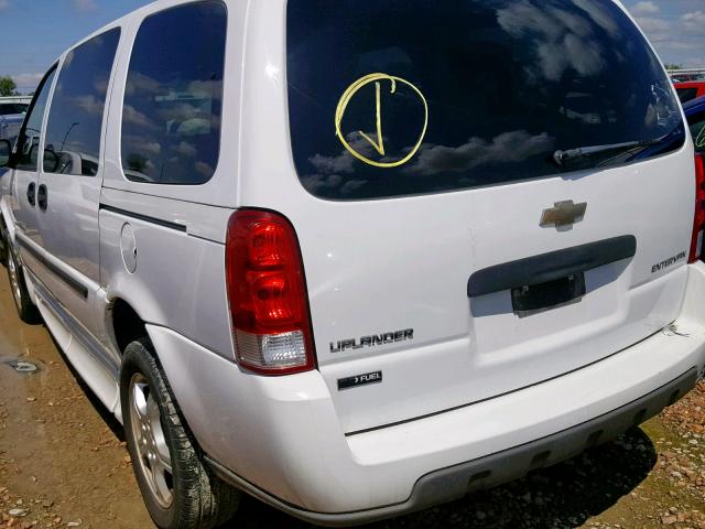 1GBDV13W78D151810 - 2008 CHEVROLET UPLANDER I WHITE photo 3