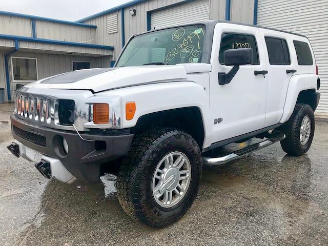 5GTEN13E698145684 - 2009 HUMMER H3 WHITE photo 2