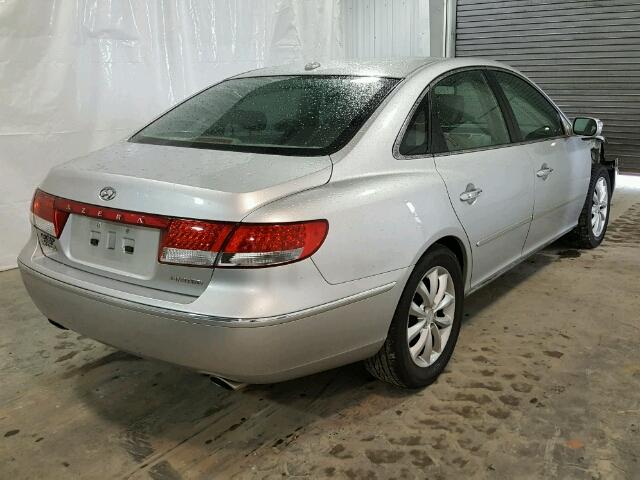 KMHFC46F48A332366 - 2008 HYUNDAI AZERA SE SILVER photo 4