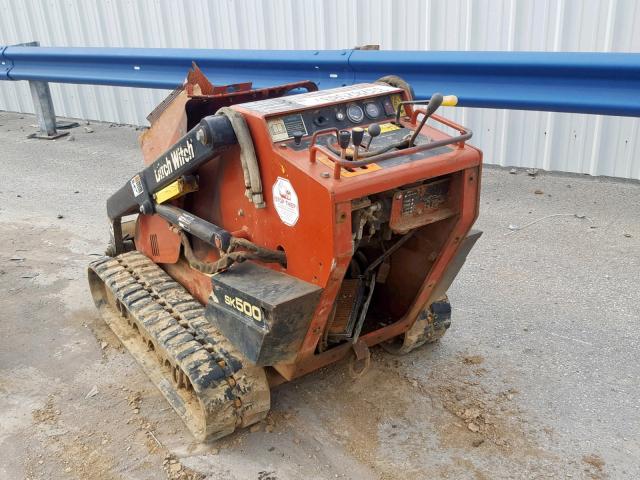 1X2590 - 2003 DITCH WITCH SK500 ORANGE photo 1