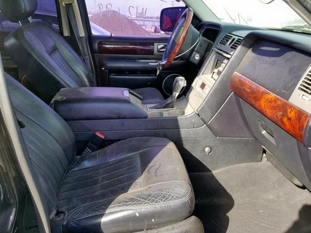 5LMFU28R53LJ48346 - 2003 LINCOLN NAVIGATOR 黑色 照片 5