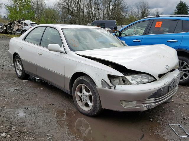 JT8BF22G3V0050149 - 1997 LEXUS ES 300 WHITE photo 1