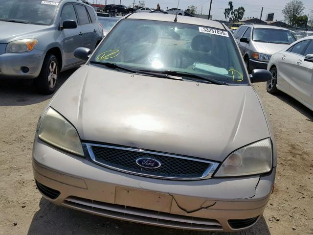 1FAFP34N17W267691 - 2007 FORD FOCUS ZX4 GOLD photo 9
