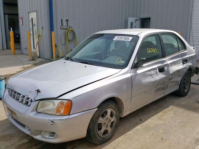 KMHCG45C32U380901 - 2002 HYUNDAI ACCENT GL SILVER photo 2