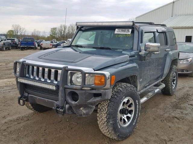 5GTDN136X68168997 - 2006 HUMMER H3 BLUE photo 2