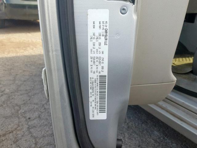 2V8HW34129R582700 - 2009 VOLKSWAGEN ROUTAN SE SILVER photo 10