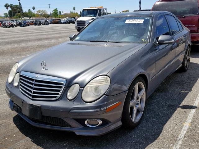 WDBUF56X89B389049 - 2009 MERCEDES-BENZ E 350 GRAY photo 2