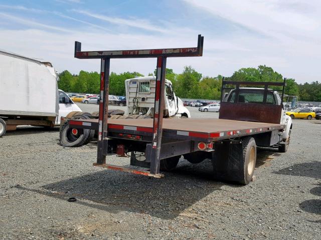 3FRXF75N67V508584 - 2007 FORD F750 SUPER WHITE photo 4