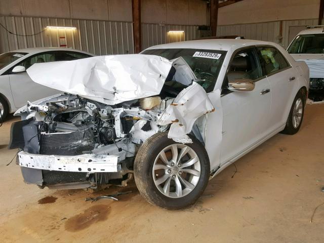 2C3CCAEG4JH137024 - 2018 CHRYSLER 300 LIMITE WHITE photo 2