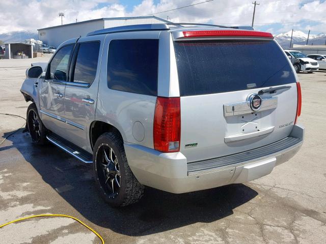 1GYS4AEF3BR257050 - 2011 CADILLAC ESCALADE SILVER photo 3