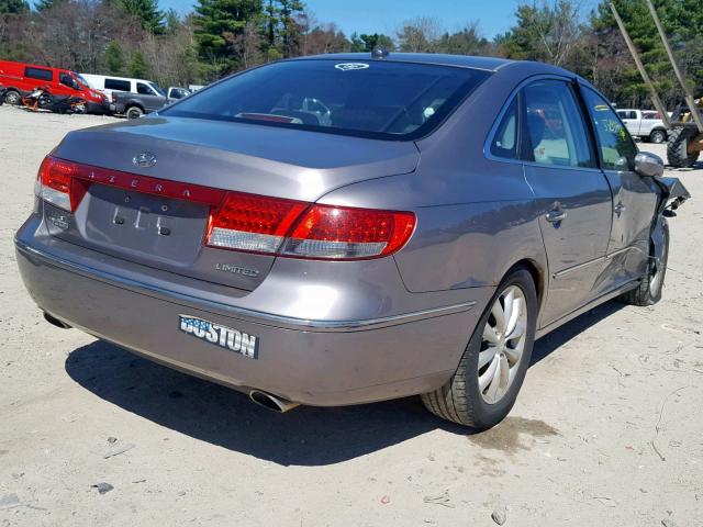 KMHFC46F68A287513 - 2008 HYUNDAI AZERA SE GRAY photo 4