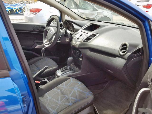 3FADP4BJ1BM231716 - 2011 FORD FIESTA SE BLUE photo 5