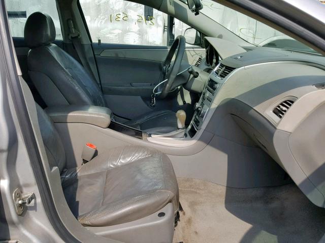 1G1ZH57B58F178976 - 2008 CHEVROLET MALIBU 1LT ვერცხლისფერი ფოტო 5