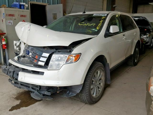 2FMDK48C09BA47196 - 2009 FORD EDGE SEL WHITE photo 2