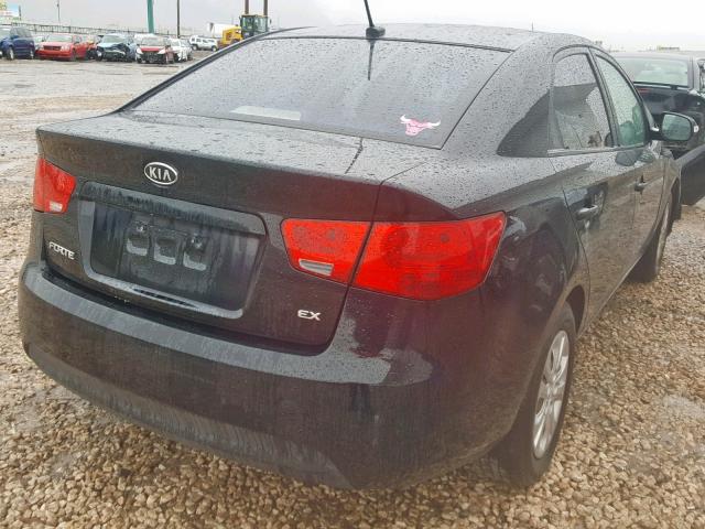 KNAFU4A26A5854577 - 2010 KIA FORTE EX BLACK photo 4