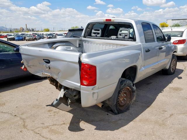 1D7HE48K37S103225 - 2007 DODGE DAKOTA QUA SILVER photo 4