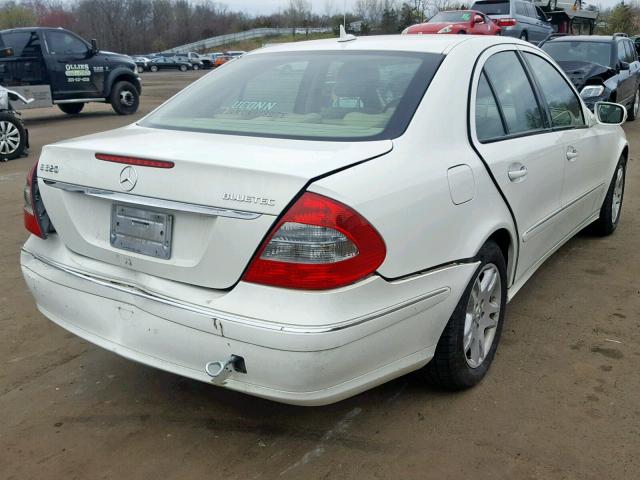 WDBUF22X27B063748 - 2007 MERCEDES-BENZ E 320 CDI WHITE photo 4