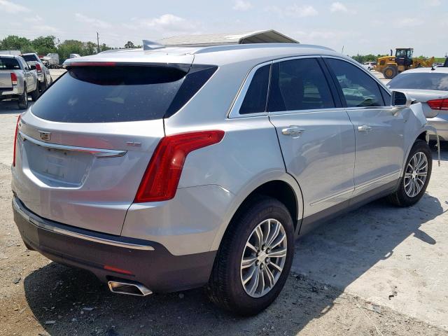 1GYKNBRS9HZ113389 - 2017 CADILLAC XT5 LUXURY SILVER photo 4