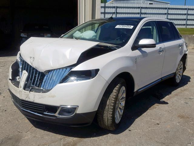 2LMDJ6JK2DBL17770 - 2013 LINCOLN MKX WHITE photo 2