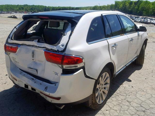 2LMDJ6JK2DBL17770 - 2013 LINCOLN MKX WHITE photo 4