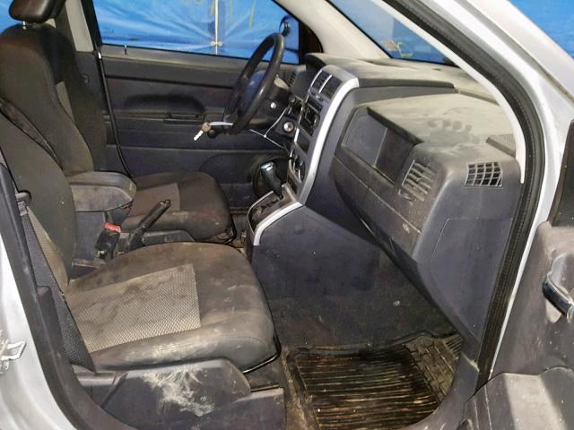 1J8FF47W78D759624 - 2008 JEEP COMPASS SP SILVER photo 5