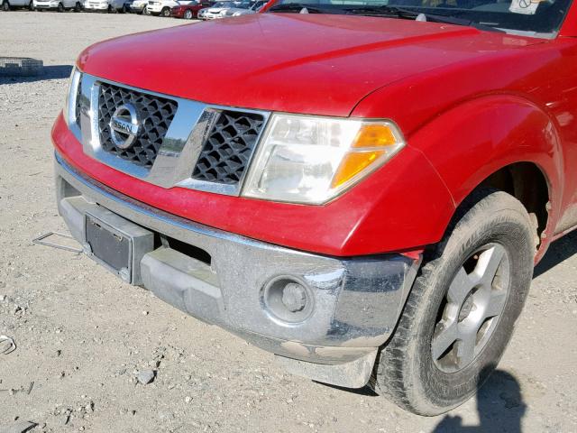 1N6AD07U26C440100 - 2006 NISSAN FRONTIER C RED photo 9