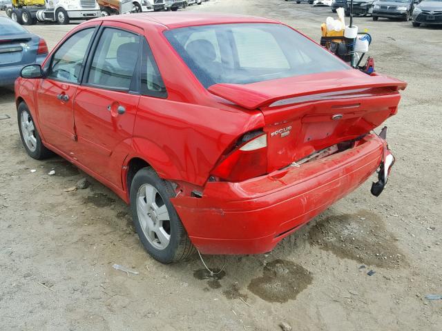 1FAHP34N17W342513 - 2007 FORD FOCUS ZX4 RED photo 3