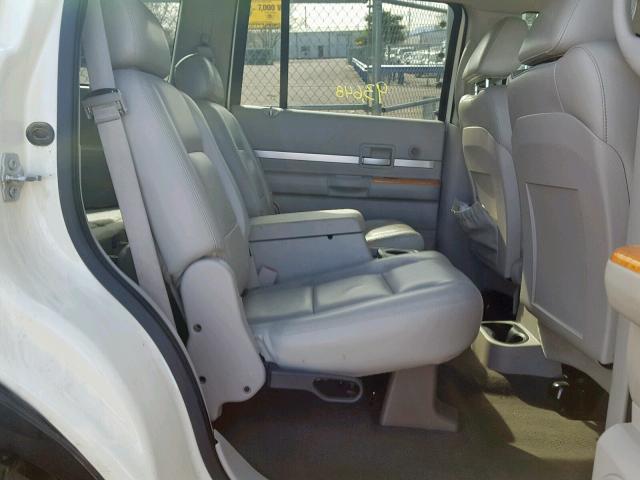 1A8HW58267F565177 - 2007 CHRYSLER ASPEN LIMI WHITE photo 6