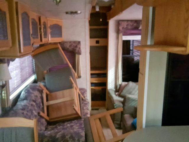 4YDF360266D518957 - 2006 KEYSTONE MONTANA WHITE photo 6