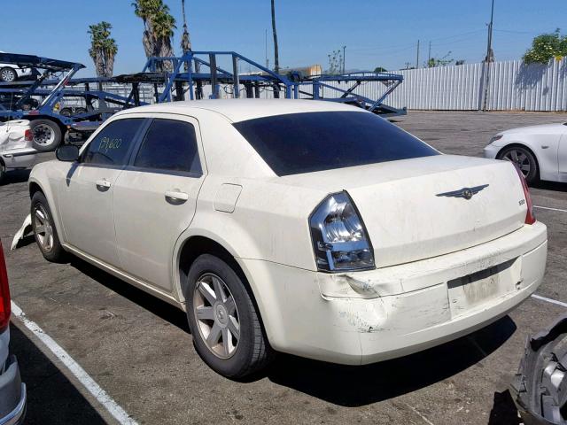 2C3KA43R97H846175 - 2007 CHRYSLER 300 WHITE photo 3