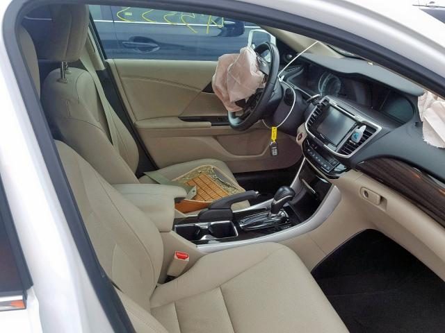 1HGCR2F82HA086379 - 2017 HONDA ACCORD EXL WHITE photo 5