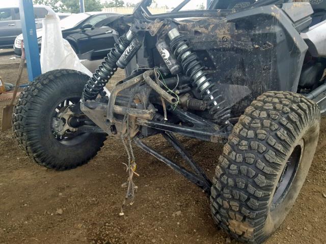 3JBVXAW2XJK000178 - 2018 CAN-AM MAVERICK X GRAY photo 9