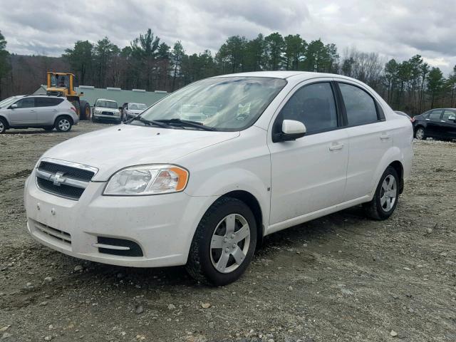 KL1TD56E99B337597 - 2009 CHEVROLET AVEO LS WHITE photo 2