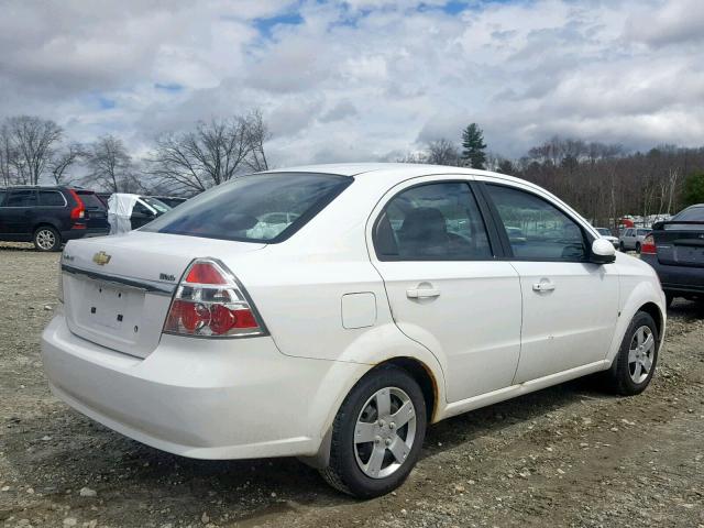 KL1TD56E99B337597 - 2009 CHEVROLET AVEO LS WHITE photo 4