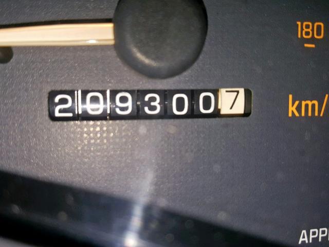 1G2WP12K92F109717 - 2002 PONTIAC GRAND PRIX WHITE photo 8