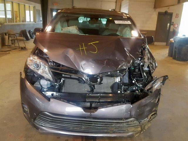 5TDYZ3DC5KS998371 - 2019 TOYOTA SIENNA LIM GRAY photo 7