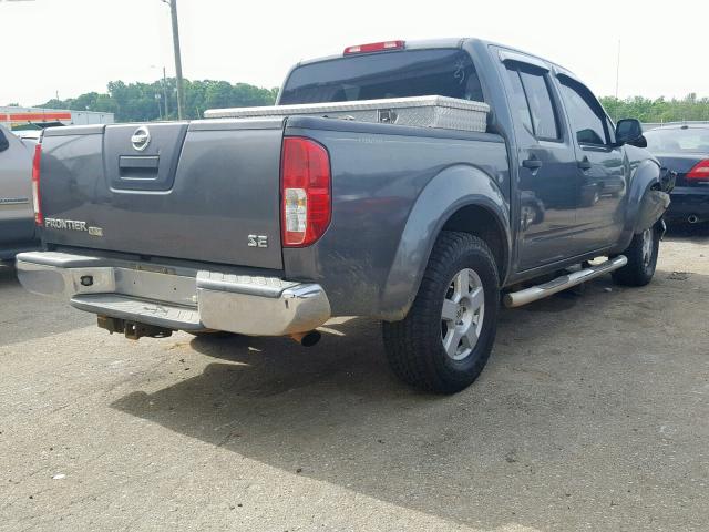 1N6AD07U77C427151 - 2007 NISSAN FRONTIER C GRAY photo 4