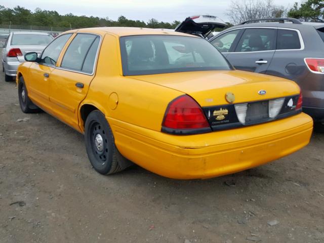 2FABP7AV1BX127504 - 2011 FORD CROWN VICT YELLOW photo 3