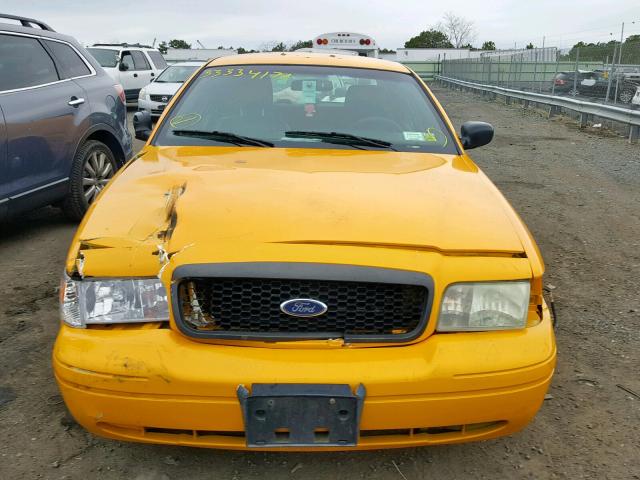 2FABP7AV1BX127504 - 2011 FORD CROWN VICT YELLOW photo 9